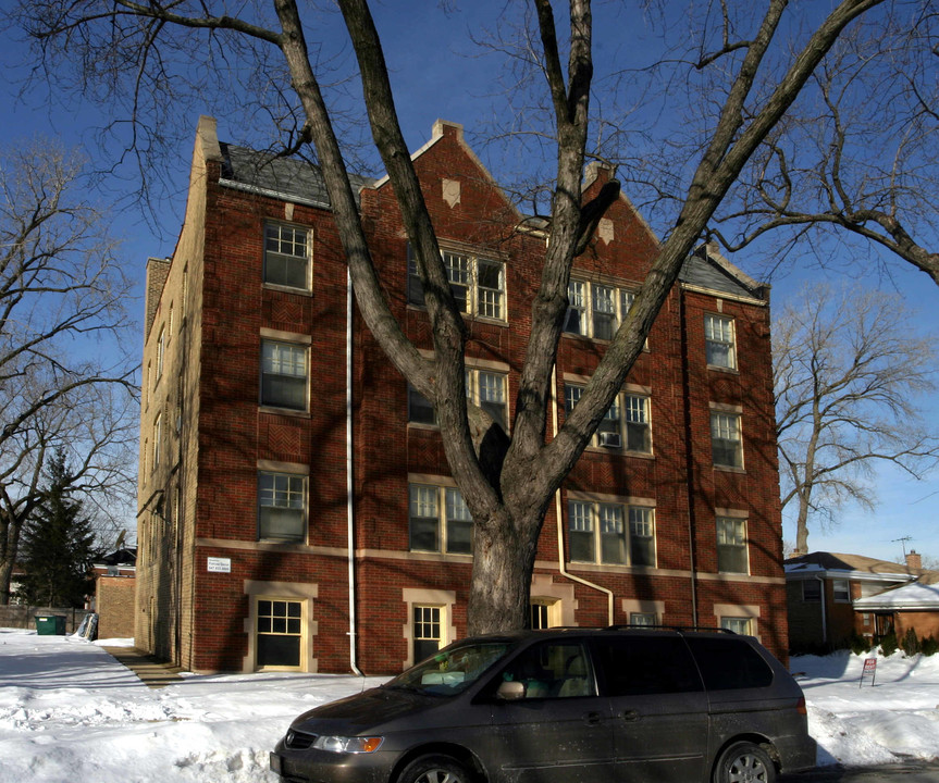 7638 Keeler Ave in Skokie, IL - Building Photo