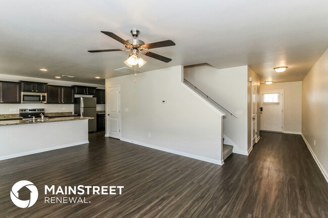 577 Reading Ln, Unit FL 1 in Fultondale, AL - Building Photo - Building Photo