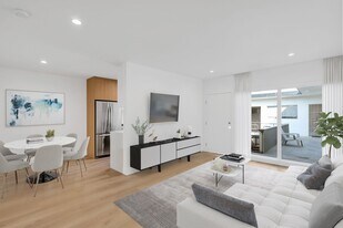 8355 Blackburn Ave in Los Angeles, CA - Building Photo