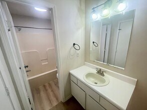 575 Dexter Dr in Flowood, MS - Building Photo - Building Photo