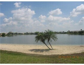 809 Hamilton Dr in Homestead, FL - Building Photo - Building Photo