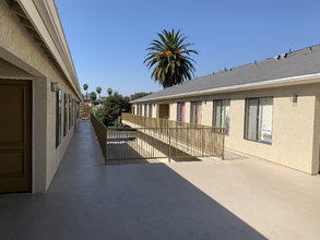 322 S Claudina St in Anaheim, CA - Building Photo - Building Photo