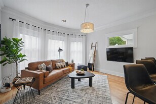 544 36th St in Des Moines, IA - Building Photo