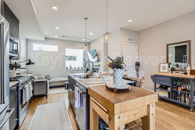 property at 3820 Zenobia St