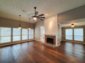 14407 Sun Harbor Dr in Houston, TX - Building Photo - Building Photo