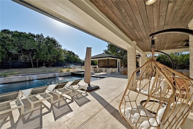 property at 703 Cottonwood Creek Dr