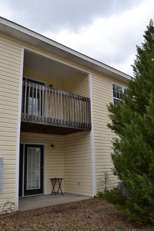 101 Hall St in Hinesville, GA - Building Photo - Building Photo
