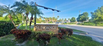 2986 S University Dr in Davie, FL - Building Photo