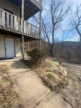 238 Hazelwood Ave, Unit #1 in Pittsburgh, PA - Foto de edificio - Building Photo