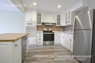 475 Harriet St in Welland, ON - Building Photo