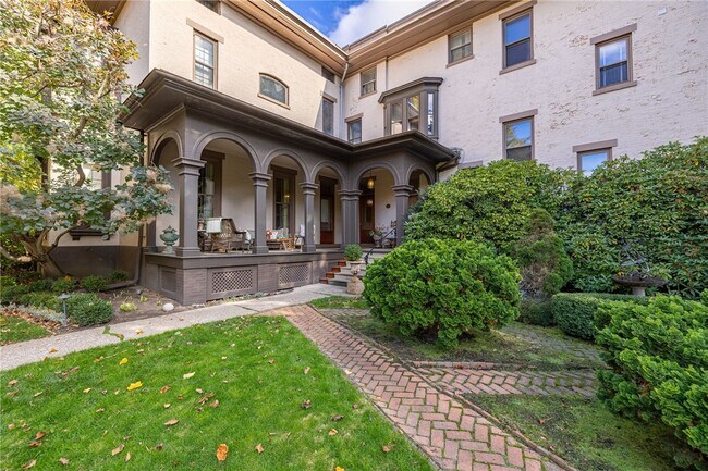 1397 East Ave in Rochester, NY - Building Photo - Building Photo