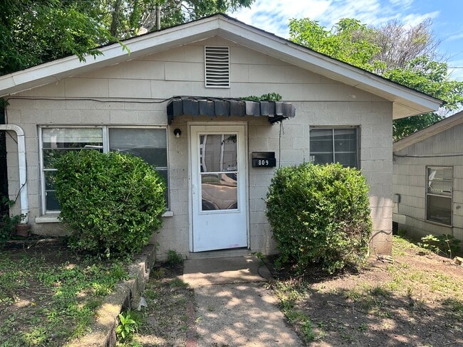 809 2nd Ave N in Columbus, MS - Building Photo - Building Photo