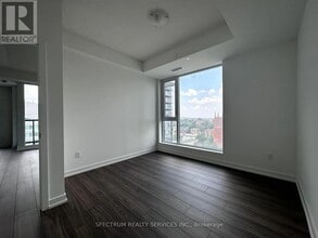 55 Duke St W in Kitchener, ON - Building Photo - Building Photo