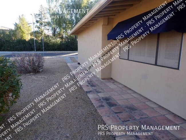 3333 E Medlock Dr in Phoenix, AZ - Building Photo - Building Photo