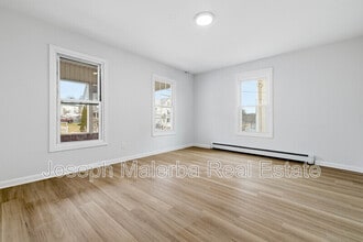 848 Bank St in New London, CT - Foto de edificio - Building Photo