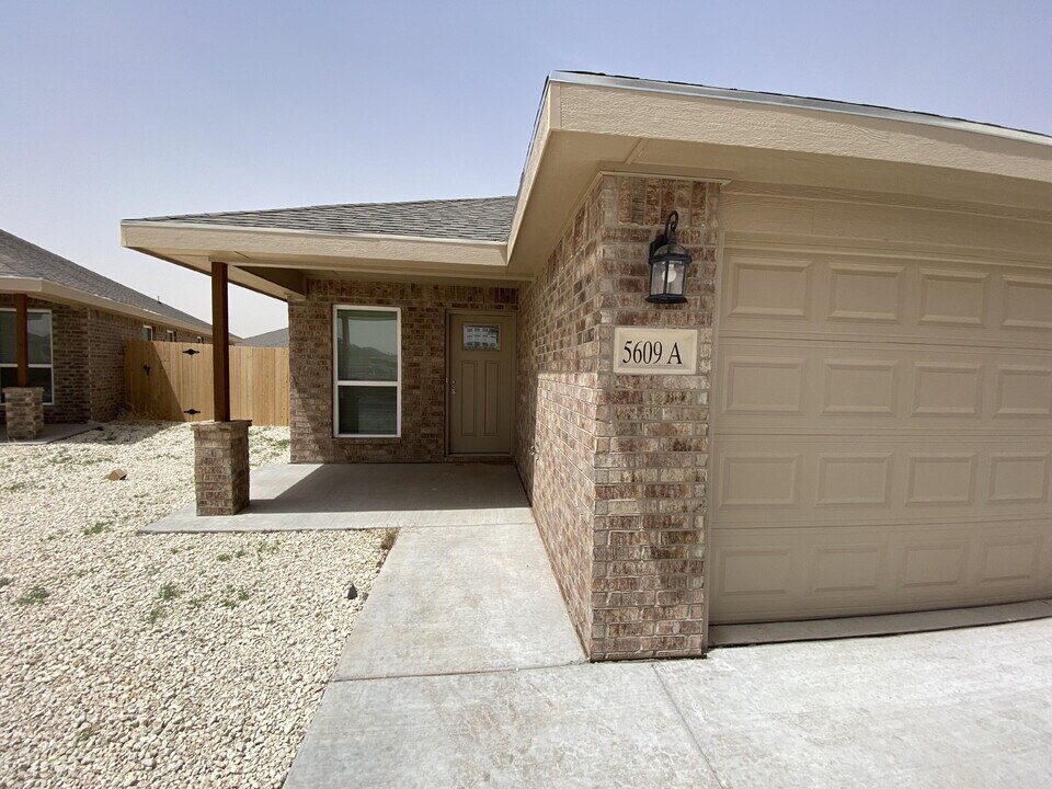 5609 Kemper St in Lubbock, TX - Building Photo