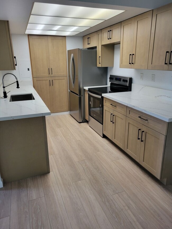 98-1796 Ka?ahumanu St in Aiea, HI - Building Photo - Building Photo