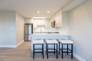 The Forestwoods in Mississauga, ON - Building Photo