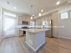 6141 Callan Dr in Colorado Springs, CO - Foto de edificio - Building Photo