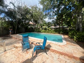 623 SW 16th Ct-Unit -2 in Fort Lauderdale, FL - Building Photo - Building Photo