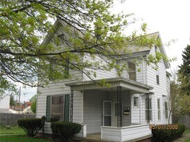 428 E 27th St, Unit 2 in Erie, PA - Building Photo