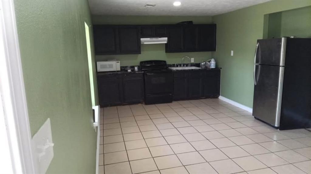 21558 McKenzie Ln in Porter, TX - Building Photo