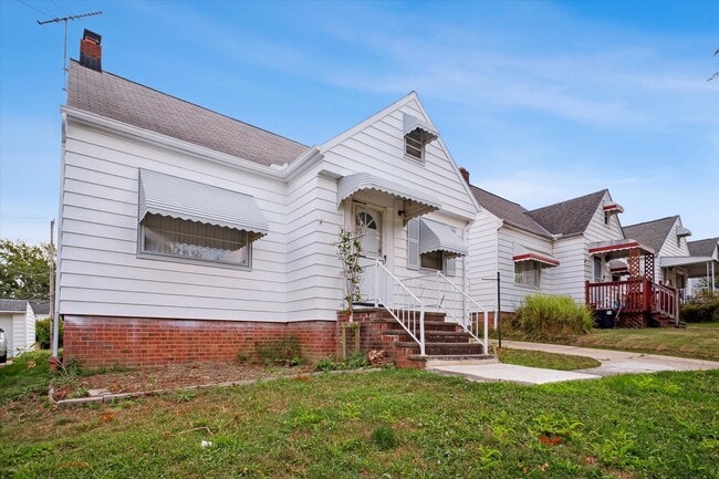 5215 E 115th St in Garfield Heights, OH - Building Photo - Building Photo