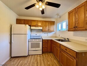 509 NJ-284 in Wantage, NJ - Building Photo - Building Photo