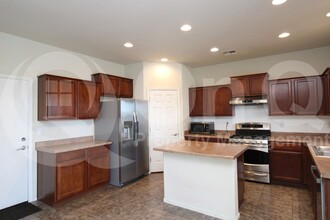 7373 W Monte Cristo Ave in Peoria, AZ - Building Photo - Building Photo