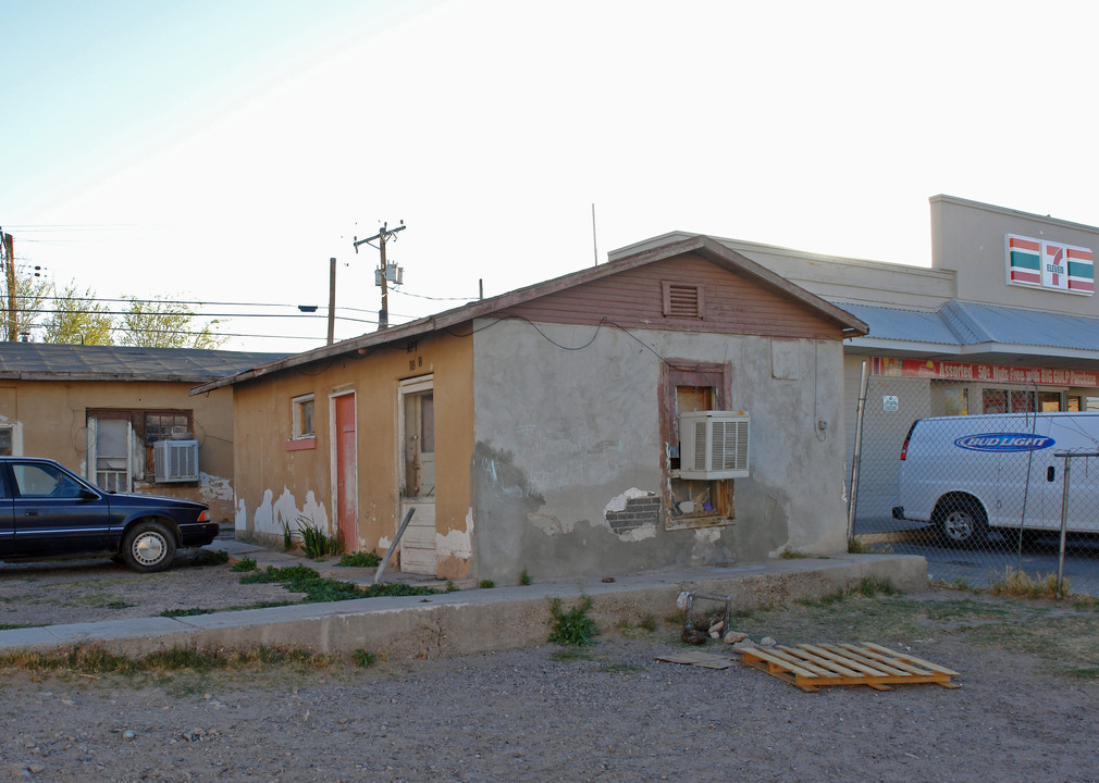 Building B in Fabens, TX - Building Photo