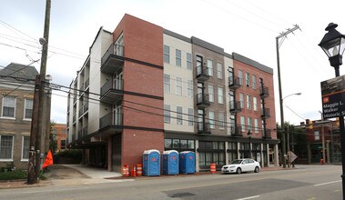 Eggleston Plaza in Richmond, VA - Building Photo - Building Photo