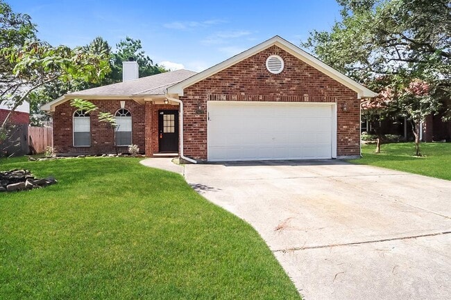 property at 2622 Eaglenest Ln