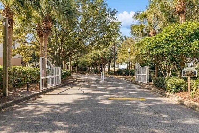4742 Amhurst Cir in Destin, FL - Building Photo - Building Photo