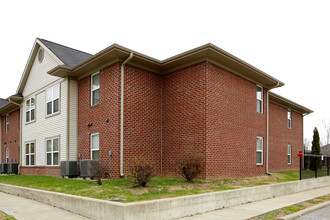 St. Joseph Community Apartments in Henderson, KY - Building Photo - Building Photo