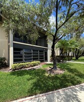 15484 Lakes of Delray Blvd in Delray Beach, FL - Building Photo