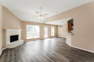 4212 Comer St in Denton, TX - Building Photo - Building Photo