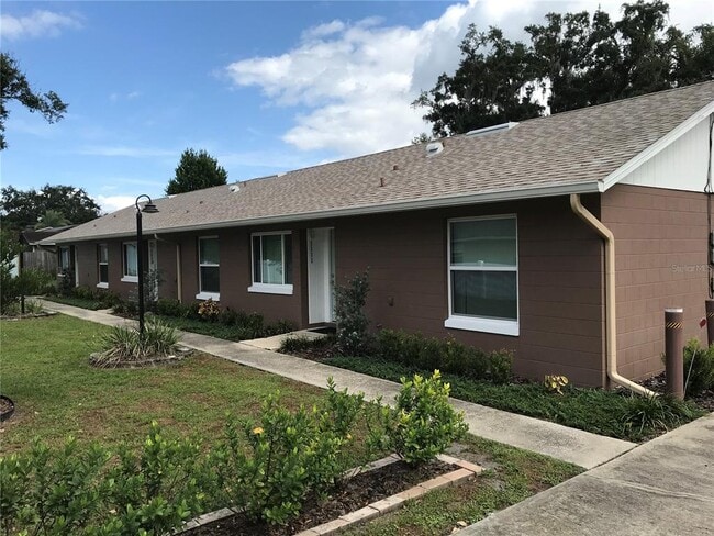 property at 1115 Royal Palm Ave
