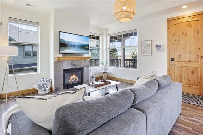1734 Redstone Ave in Park City, UT - Building Photo - Building Photo