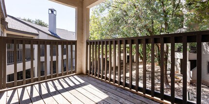 Wind Rush Apartments in Fort Worth, TX - Building Photo - Building Photo
