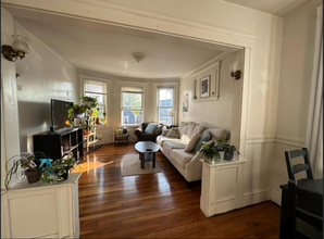 225 Summer St, Unit 2L in Somerville, MA - Foto de edificio - Building Photo