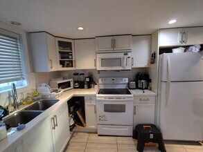 6332 Chester St in Vancouver, BC - Building Photo - Building Photo
