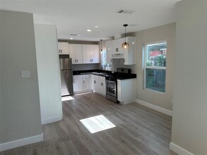 820 Bennington St in Houston, TX - Building Photo - Building Photo
