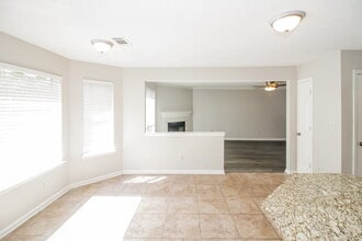 8085 Conridge Dr in Memphis, TN - Building Photo - Building Photo