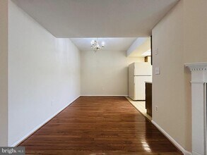 107 Prosperity Ave SE-Unit -E in Leesburg, VA - Building Photo - Building Photo