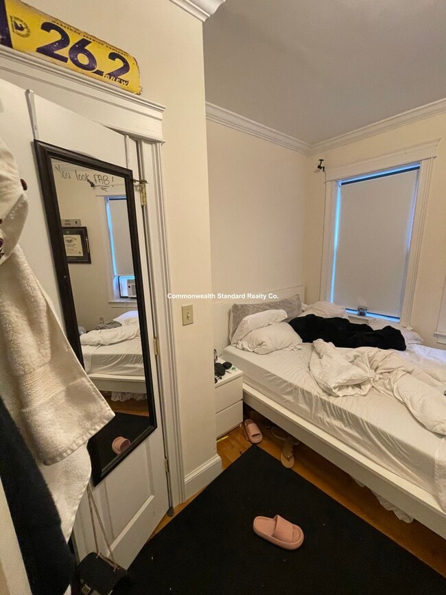 property at 27 Glenville Ave