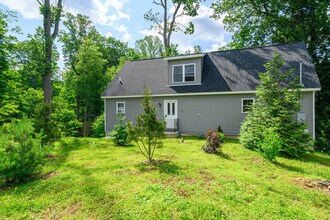 7 Lamont Rd in New Fairfield, CT - Building Photo - Building Photo