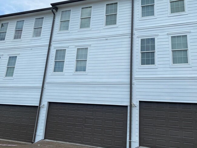 234 Town Center Dr in Oxford, MS - Building Photo - Building Photo