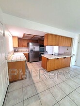 1372 Laser Ct in Sparks, NV - Building Photo - Building Photo
