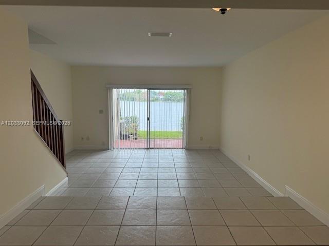 property at 2856 Cambridge Ln