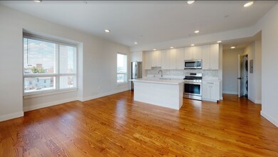 1 Everett St, Unit 403 in Boston, MA - Building Photo - Building Photo